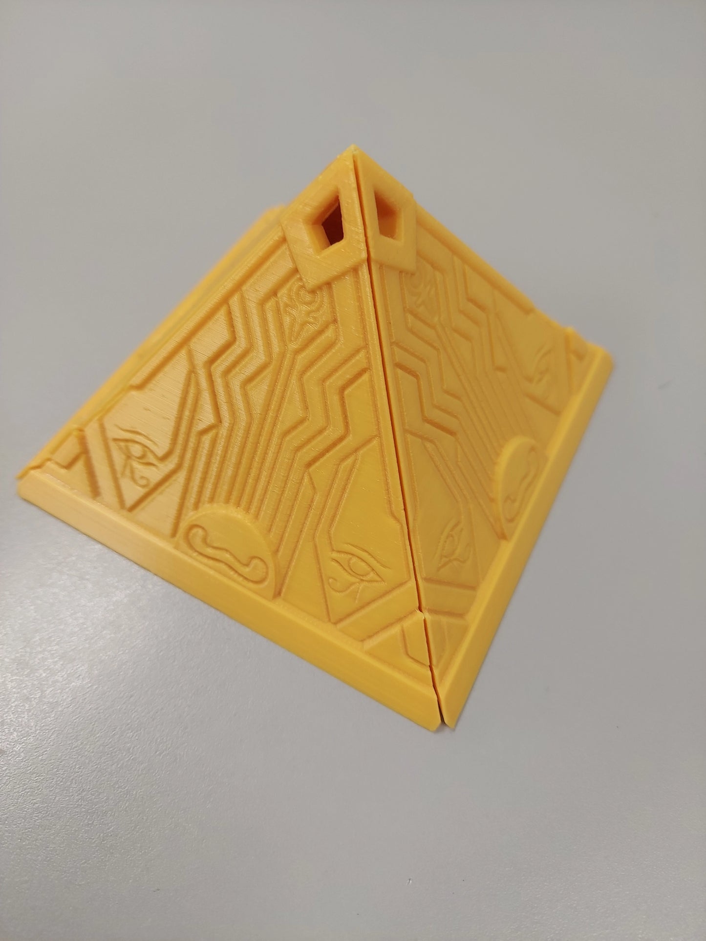 Mythic Roll - Dice Box/Case - Sun Temple - DnD/Pathfinder/TTRPG