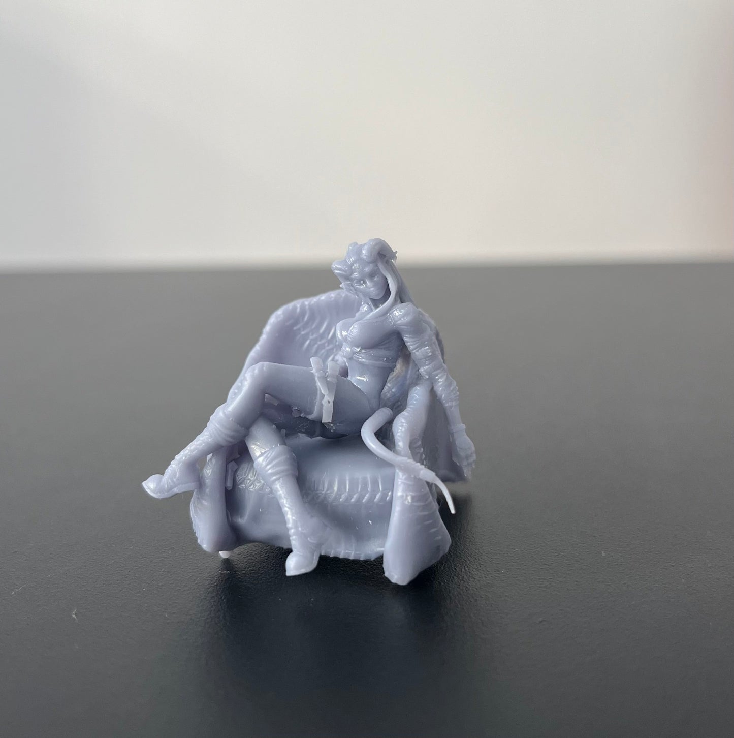 AVD Studios - Tiefling #2 - 75mm Pin Up/Figure/Model/Diorama