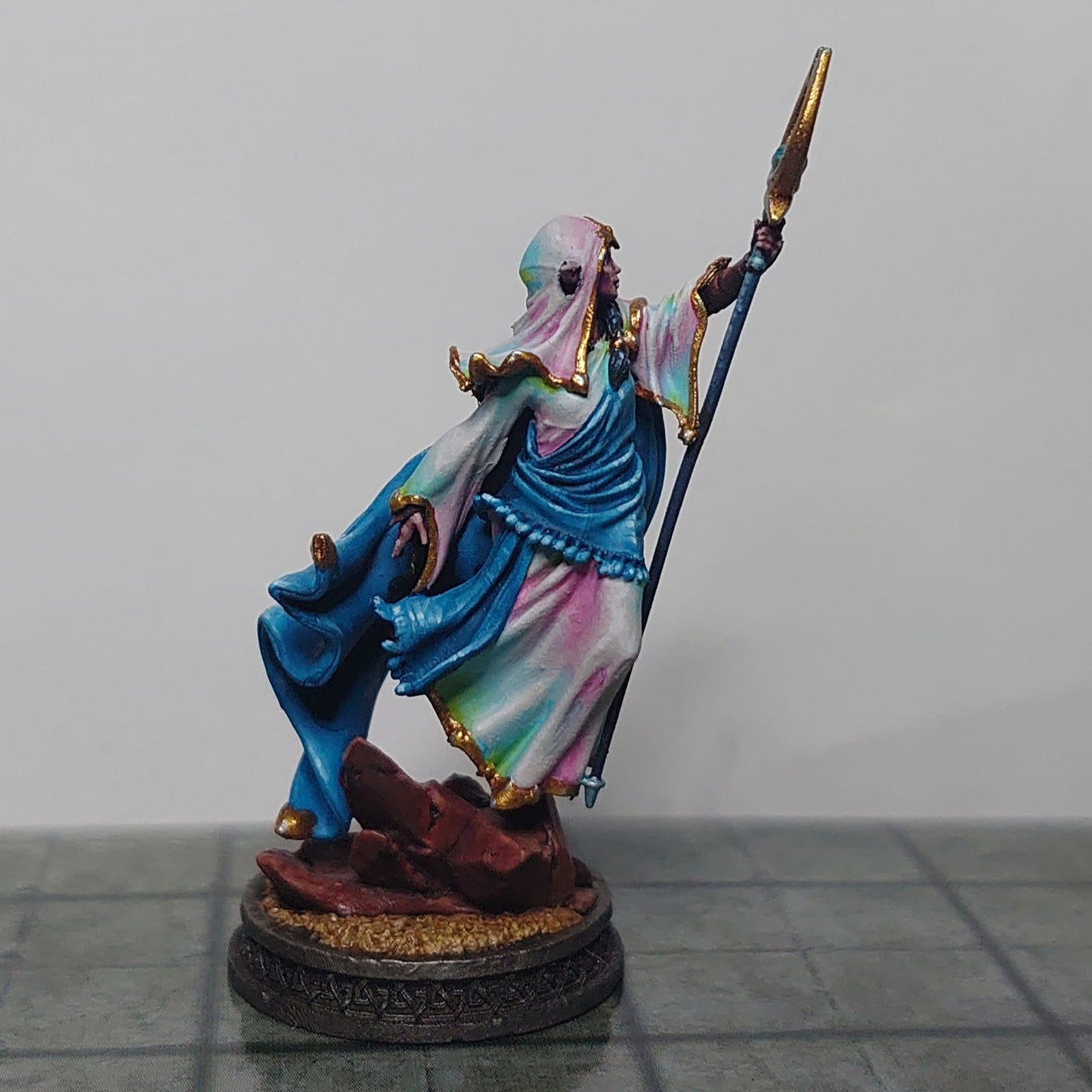 Witchsong Miniatures - Iris the Luminary - 32/75/150mm DnD/TTRPG Figure/Miniature