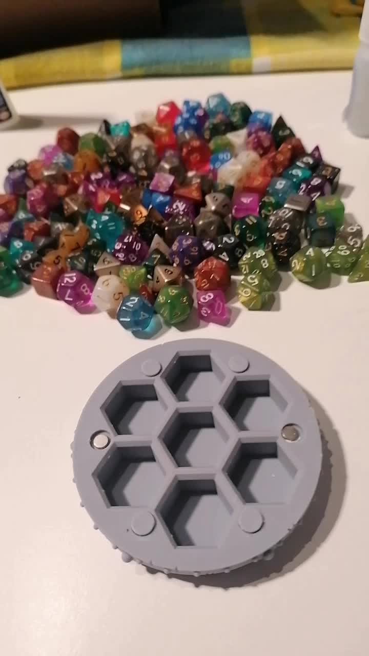 Crosslances - Dice Holder - Christmas - DnD/TTRPG/Roleplaying/Wargames
