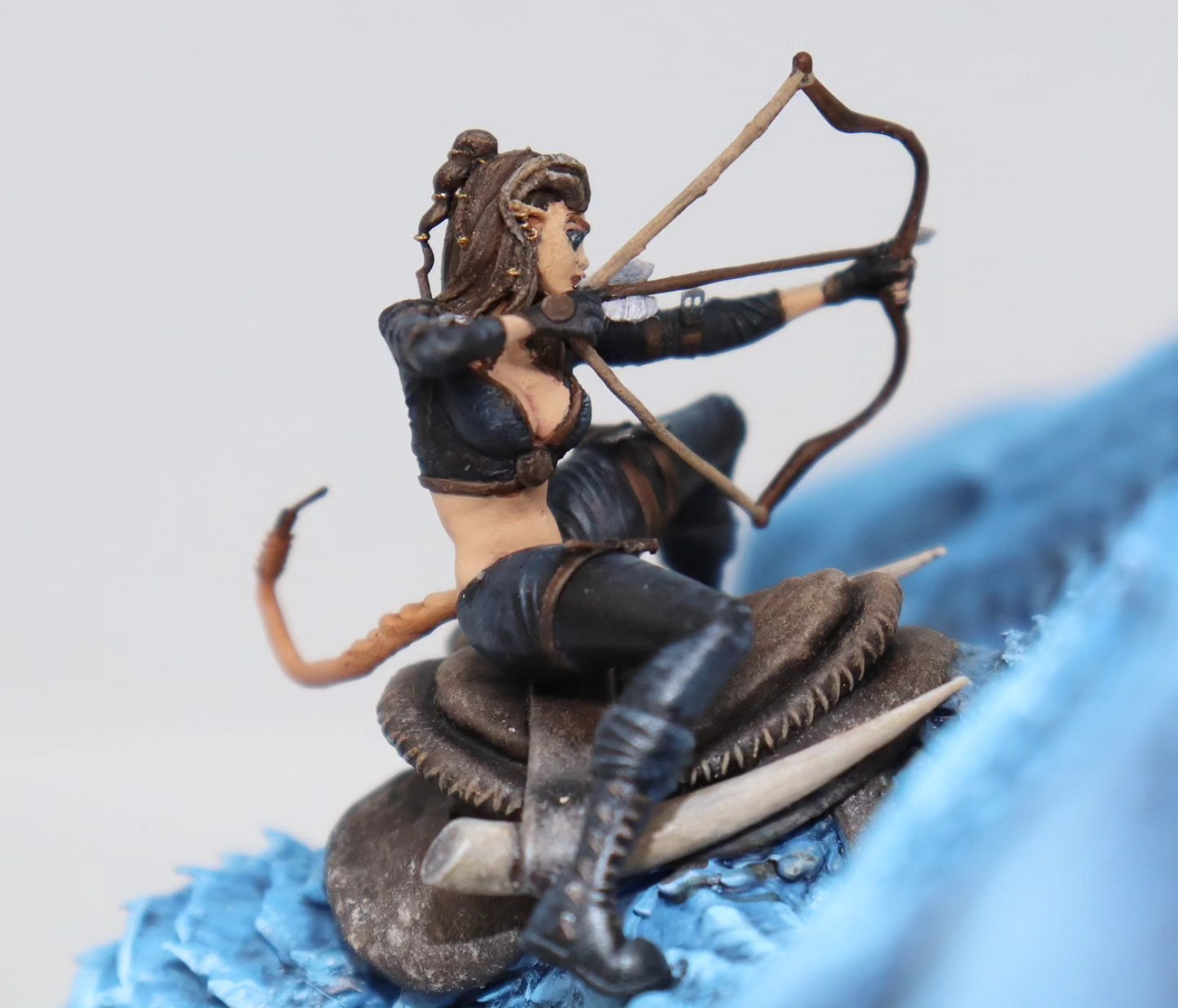 AVD Studios - Tiefling Dragon Rider - 75mm Pin Up/Figure/Model/Diorama