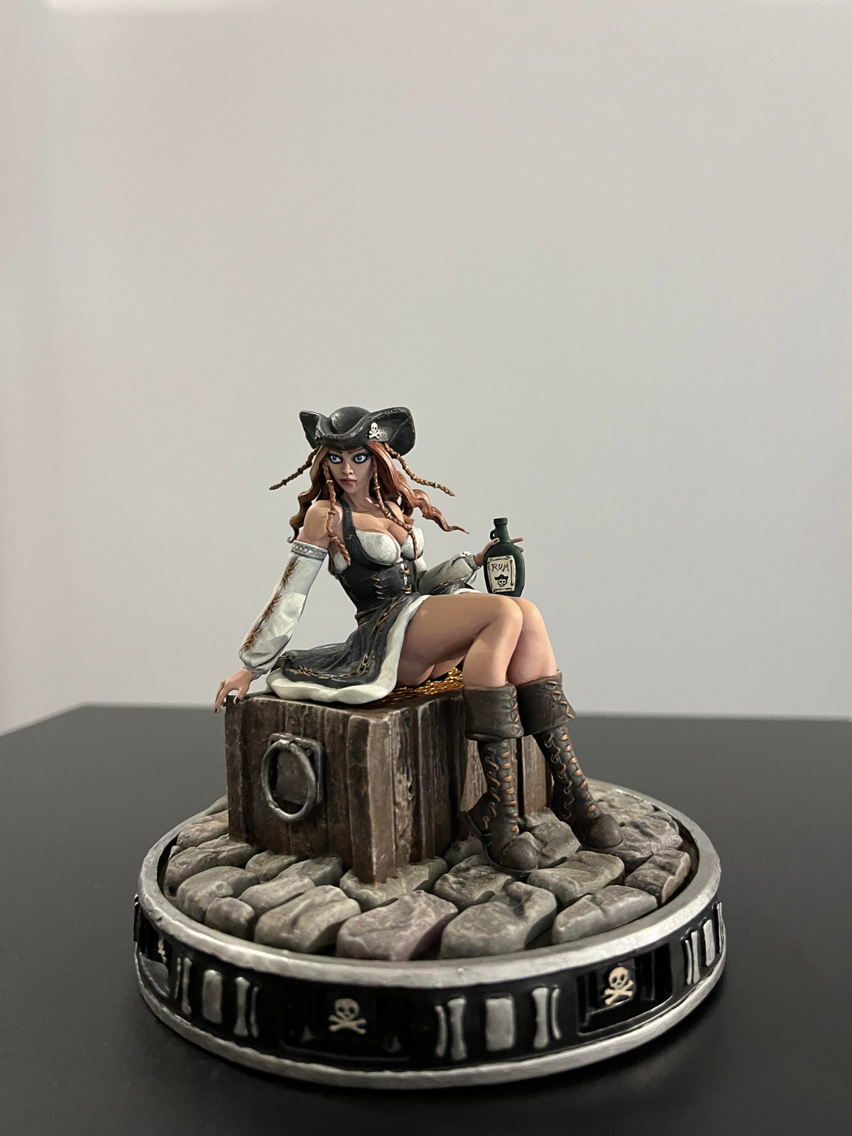 AVD Studios - Pirate Selene - 100mm Pin Up/Figure/Model/Diorama