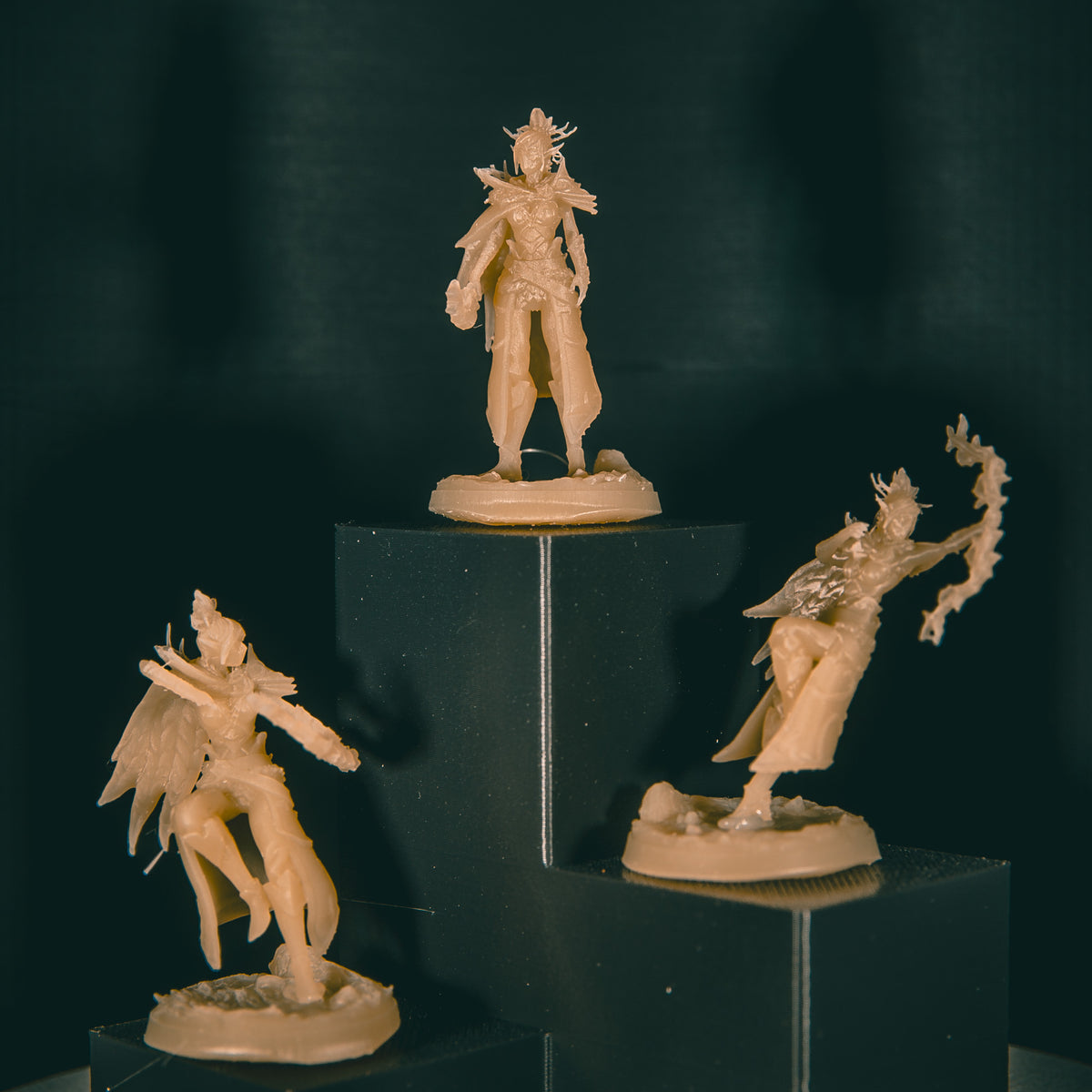 Monolith Arts - Dark Elves - Ranger Female - DnD/TTRPG Figure/Miniature