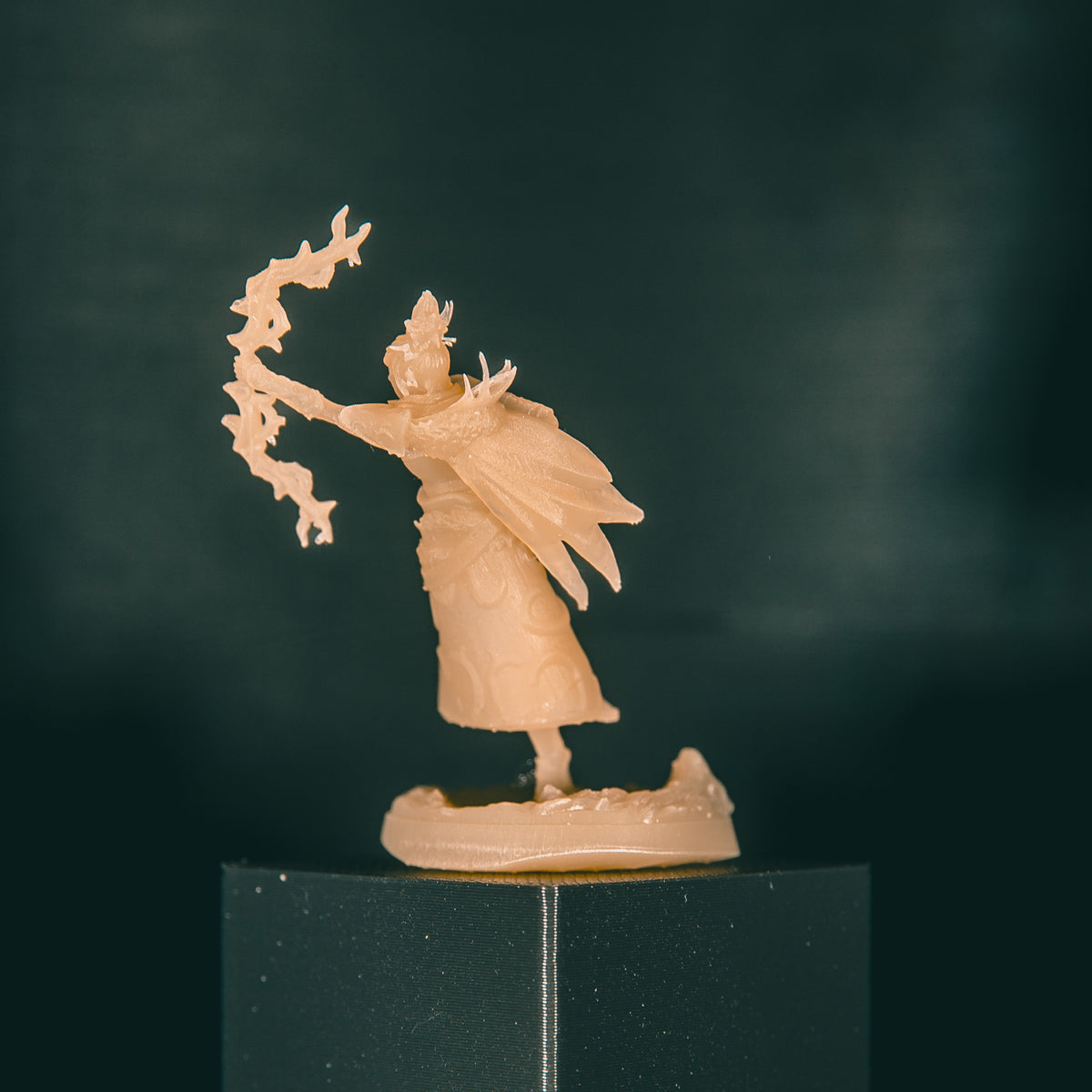 Monolith Arts - Dark Elves - Ranger Female - DnD/TTRPG Figure/Miniature