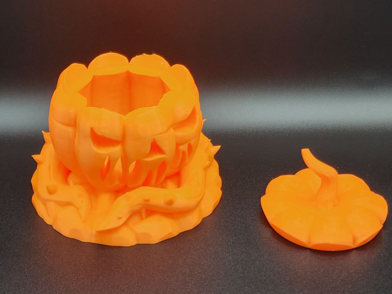 Mythic Roll - Dice Box/Case - Mythic Pumpkin - DnD/Pathfinder/TTRPG