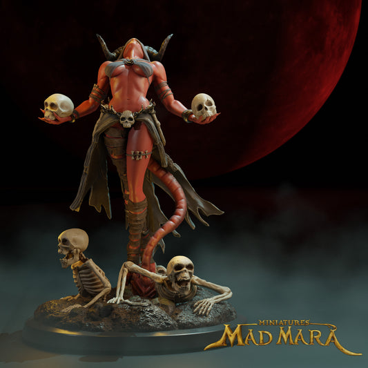 Mad Mara Miniatures - Gravechantress Vaelara - 150mm Pin Up/Figure/Model/Diorama